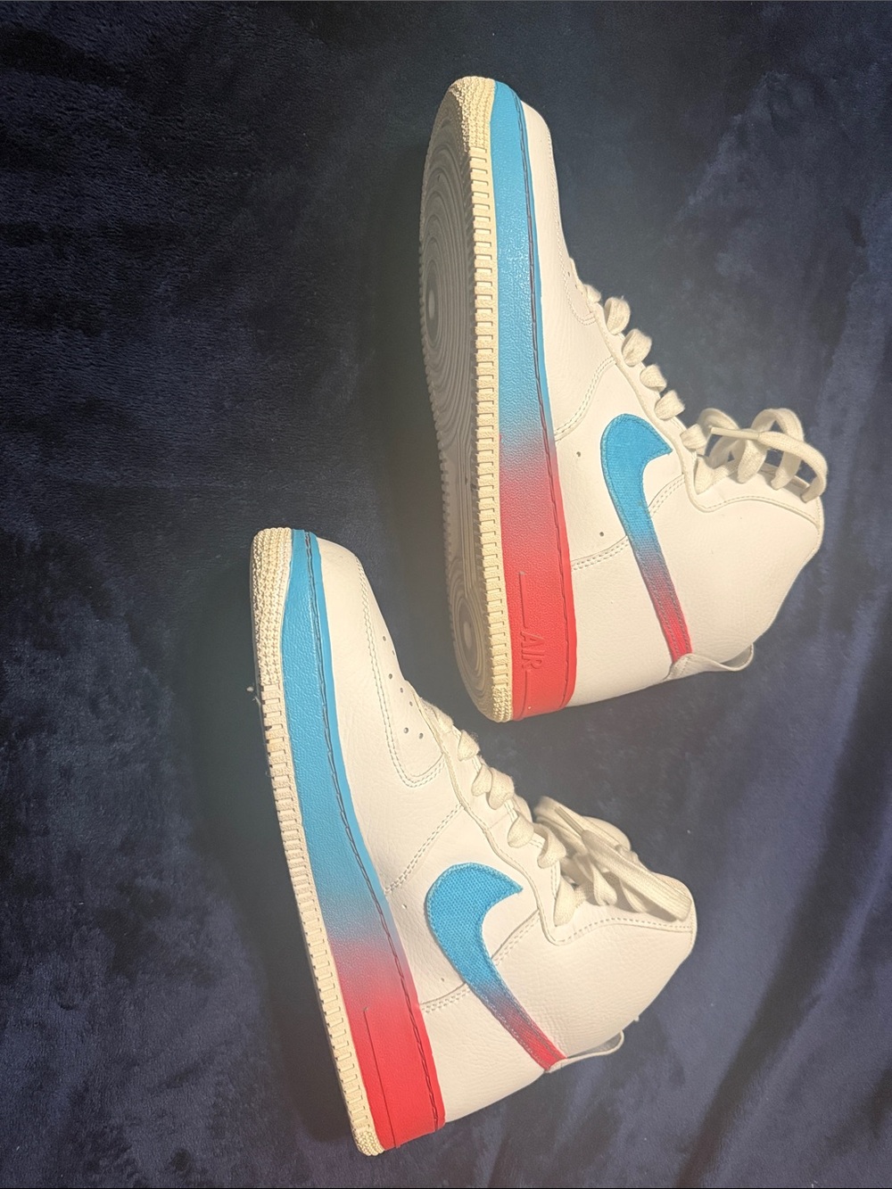 Air Force 1 Men’s Sz 8 High-Top Sneakers White/Blue & Red Gradient RARE LIKE NEW